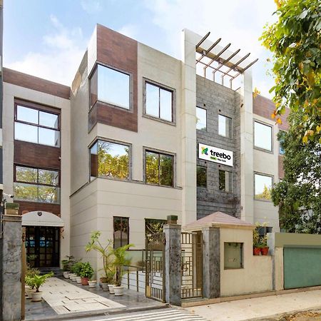 Treebo White Castle, Gurgaon Hotel Exterior photo