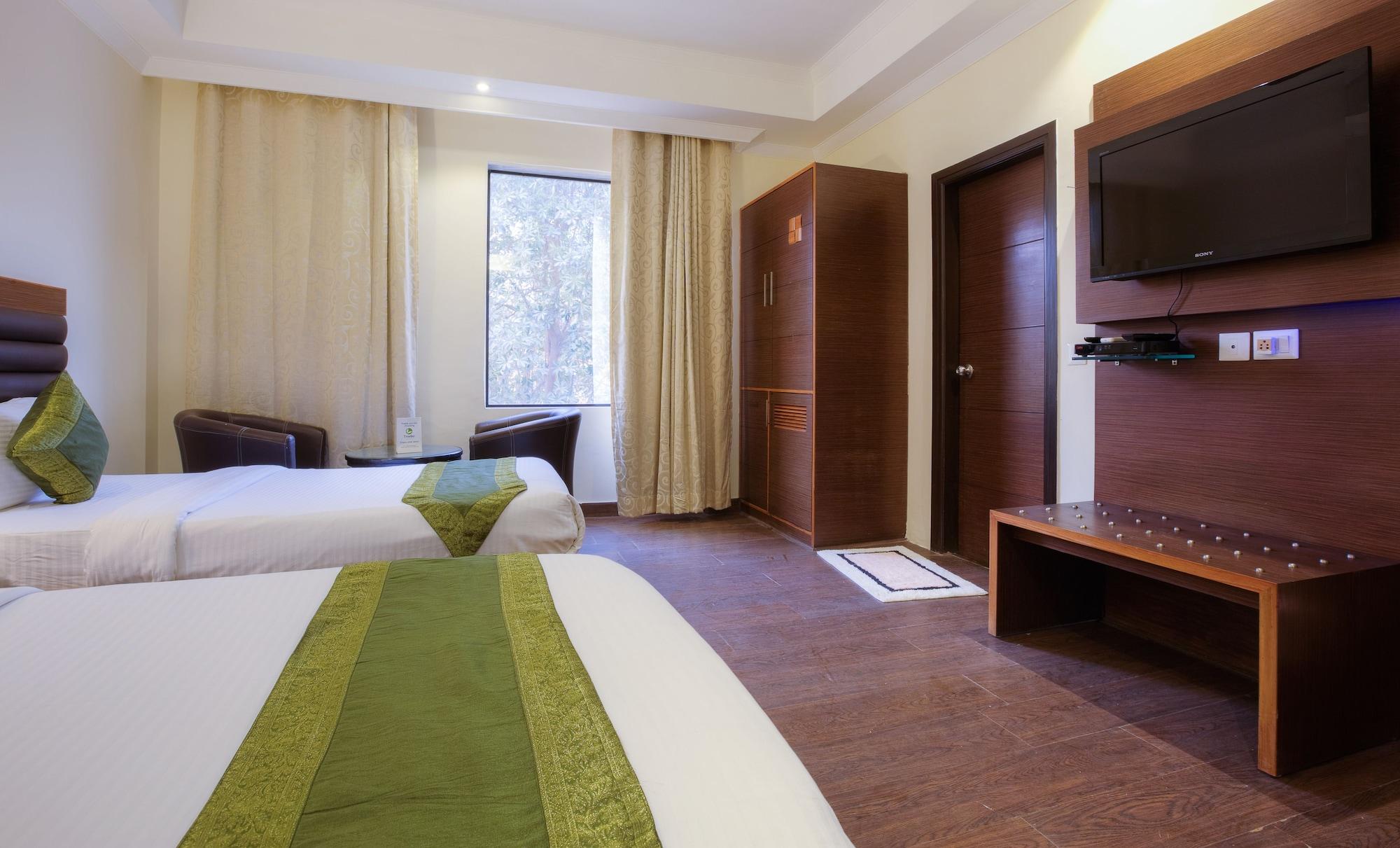 Treebo White Castle, Gurgaon Hotel Exterior photo