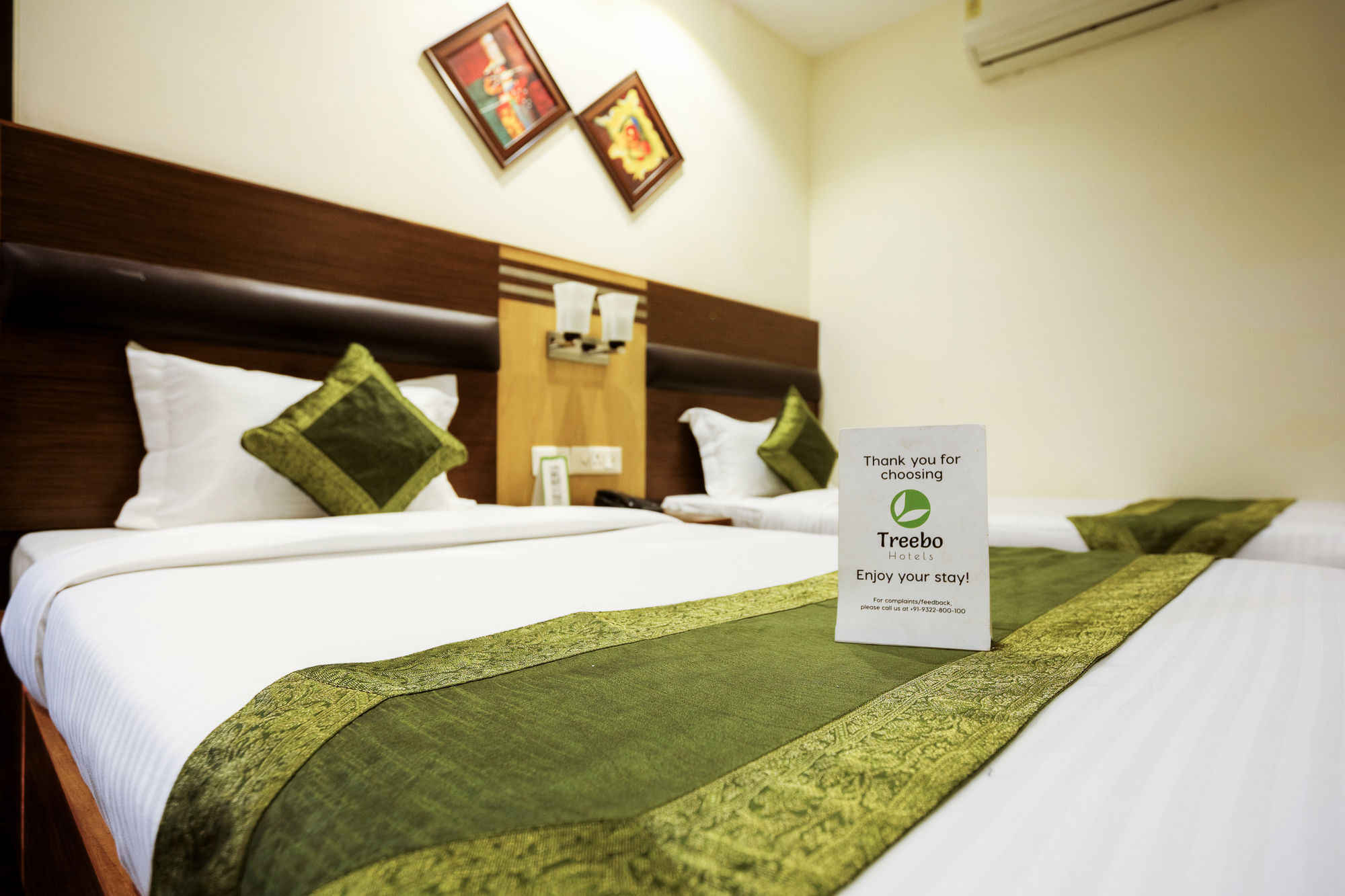 Treebo White Castle, Gurgaon Hotel Exterior photo